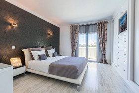D Loft Sea and Golf