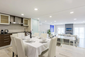 D Loft Sea and Golf
