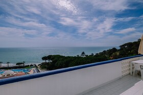 Grand Muthu Oura View Beach Club