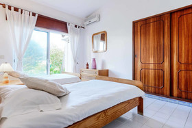 Villa Oliveiras