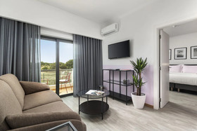The Magnolia Hotel