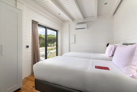 The Magnolia Hotel