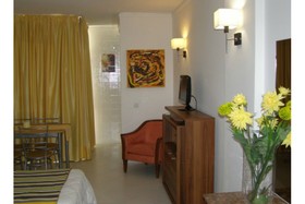Apartamentos Algar