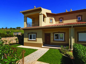 Bela Colina Holidays