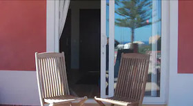 Inn Seventies Cheap & Chic