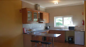 Inn Seventies Cheap & Chic
