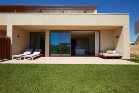 White Shell Beach Villas