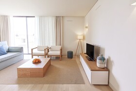White Shell Beach Villas