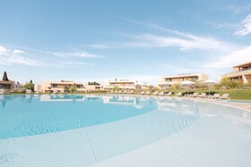 White Shell Beach Villas