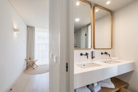 White Shell Beach Villas