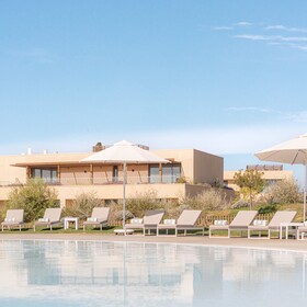White Shell Beach Villas