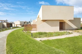 White Shell Beach Villas
