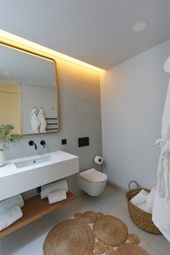 White Shell Beach Villas