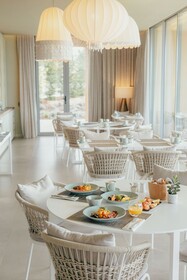 White Shell Beach Villas