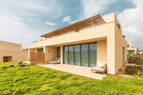 White Shell Beach Villas