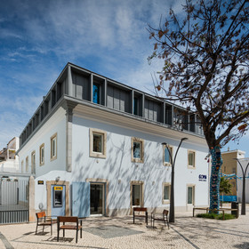 Conii Hostel & Suites