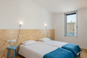 Conii Hostel & Suites