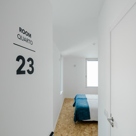 Conii Hostel & Suites