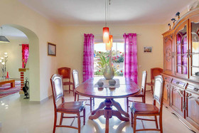 Villa Girassol