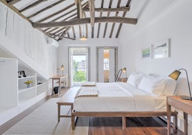 Rosário Luxury Suites by Oporto Collection