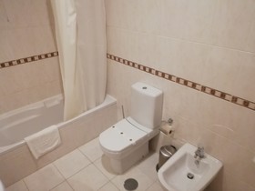 La Fontaine Hotel