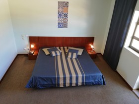 La Fontaine Hotel