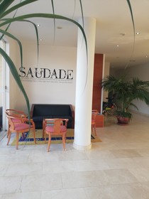 La Fontaine Hotel