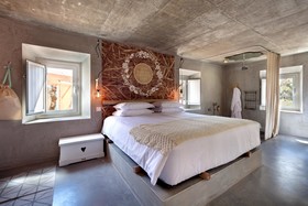 Luz Houses