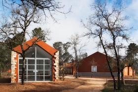Luz Houses