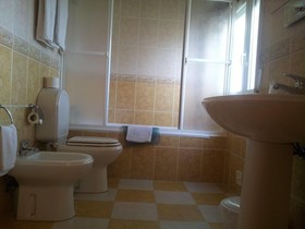 Laurus Hotel