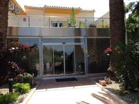 Laurus Hotel