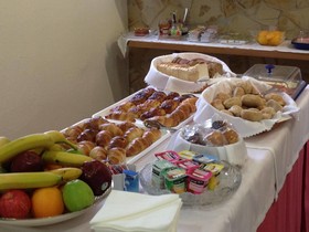 Laurus Hotel