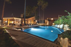 Bukubaki Eco Surf Resort