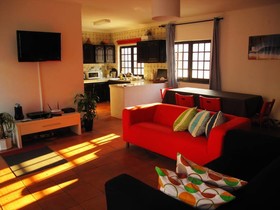 Surf Moments House & School