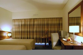 Apulia Praia Hotel