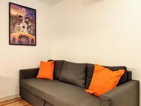 Bombarda Cinema Apartments