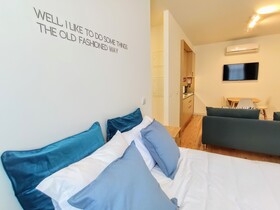 Bombarda Cinema Apartments