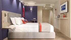Holiday Inn Express Porto Boavista an IHG Hotel