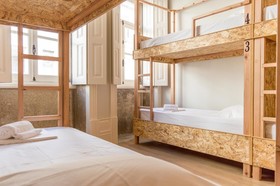 Queen's Garden Hostel