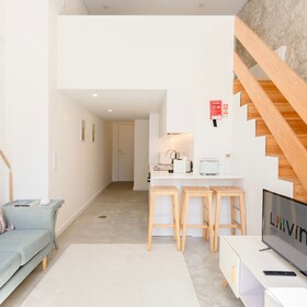 Liiiving In Porto Terrace & Sunny Apartment