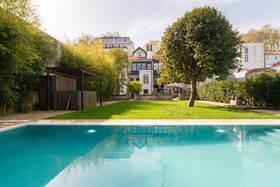 Marquês Garden House by Olivia