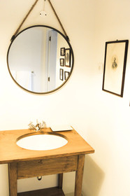 Mo House Guesthouse