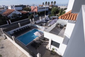 Villa Caparica Hostel