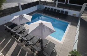 Villa Caparica Hostel