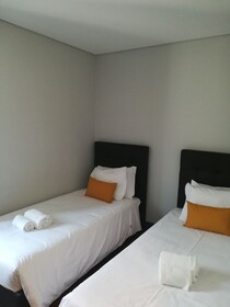 Villa Caparica Hostel