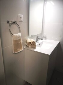 Caparica Poshtel, An Luxury Hostel