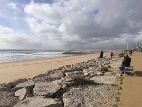 Caparica Poshtel, An Luxury Hostel