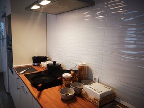 Caparica Poshtel, An Luxury Hostel