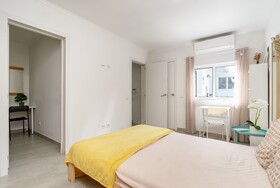 Caparica Poshtel, An Luxury Hostel