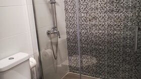 Caparica Poshtel, An Luxury Hostel